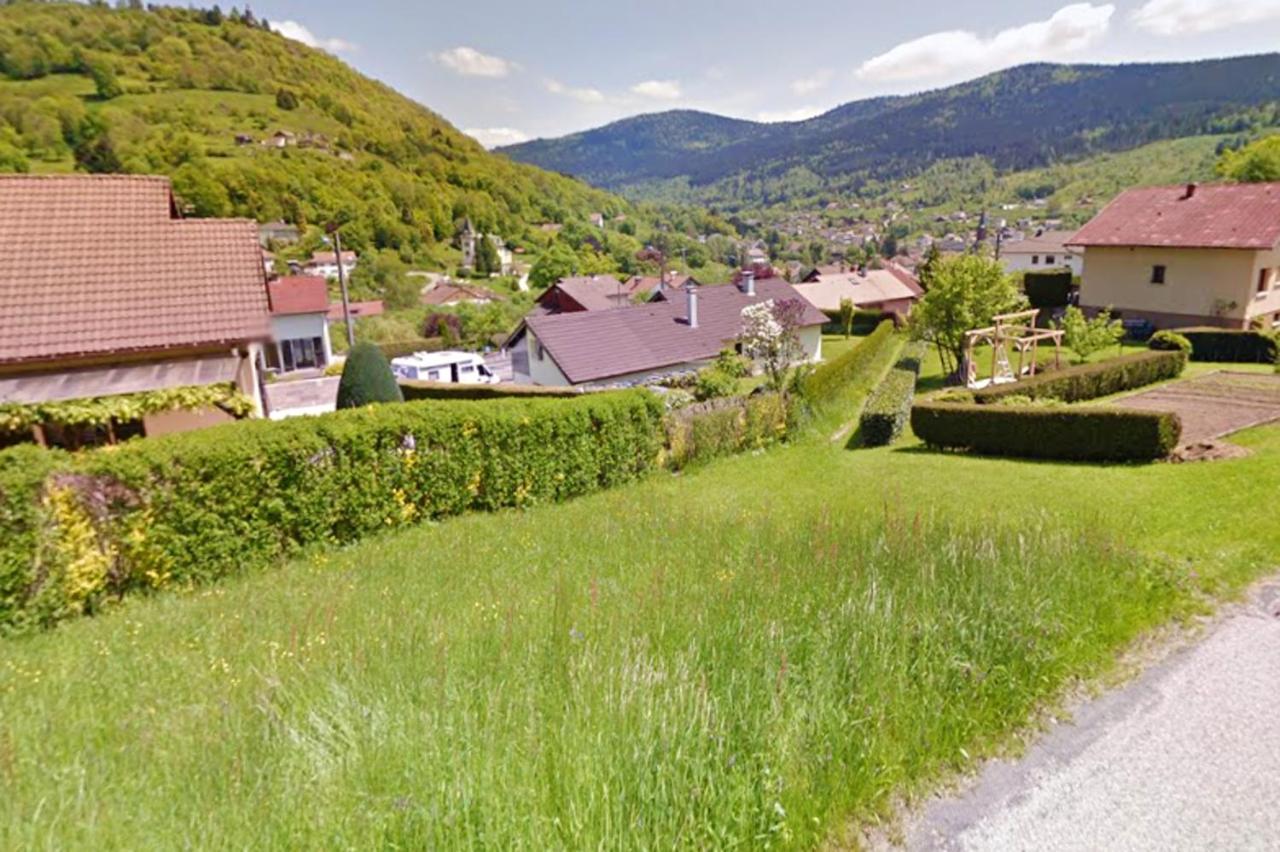 Appartement Cosy A Cornimont 30 M² Avec Terrasse Et Vue Montagne エクステリア 写真