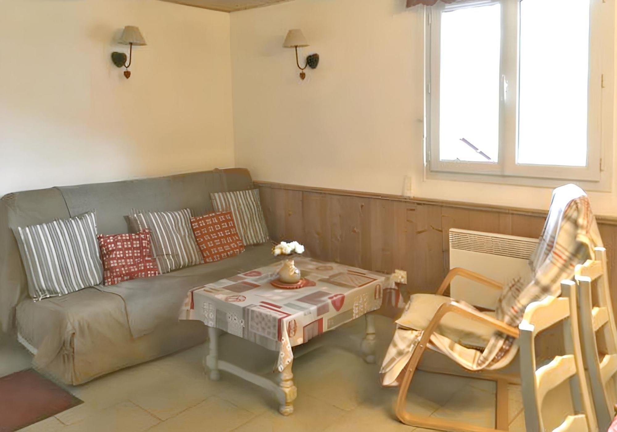 Appartement Cosy A Cornimont 30 M² Avec Terrasse Et Vue Montagne エクステリア 写真