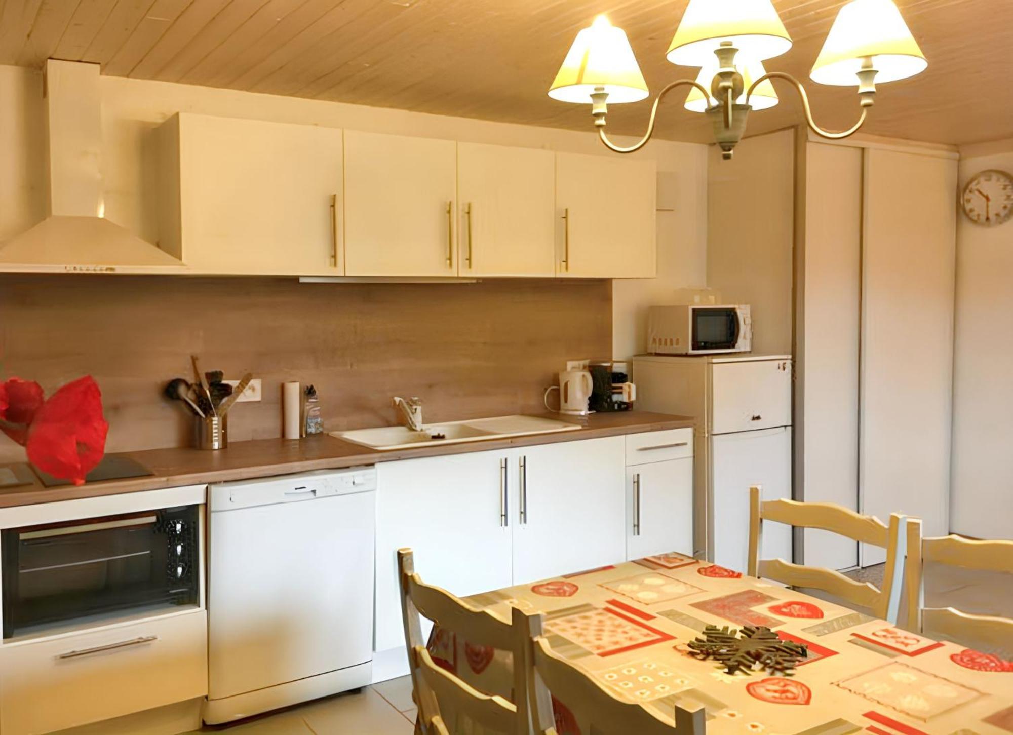 Appartement Cosy A Cornimont 30 M² Avec Terrasse Et Vue Montagne エクステリア 写真